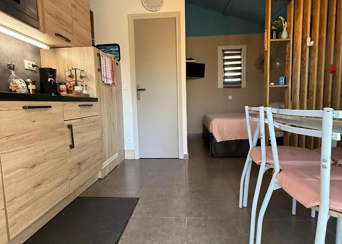 De Charme A 300 M De La De Santa Giulia Holiday home