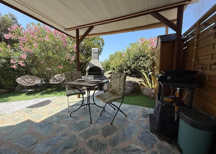 De Charme A 300 M De La De Santa Giulia Holiday home *